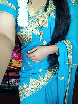 Snapshot of yourtamilcouple chatting on September 18, 2025, 4:48 am yourtamilcouple online show from September 18, 2025, 4:48 am