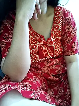 Snapshot of yourtamilcouple chatting on October 20, 2025, 10:05 am yourtamilcouple online show from October 20, 2025, 10:05 am