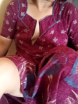 Snapshot of yourtamilcouple chatting on February 15, 2025, 4:14 am yourtamilcouple online show from February 15, 2025, 4:14 am