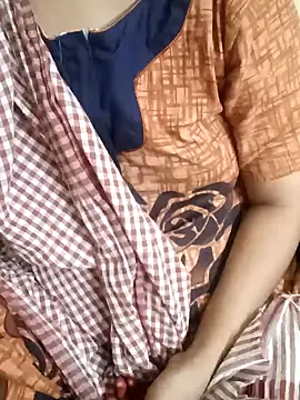 Snapshot of yourtamilcouple chatting on January 28, 2025, 6:17 pm yourtamilcouple online show from January 28, 2025, 6:17 pm