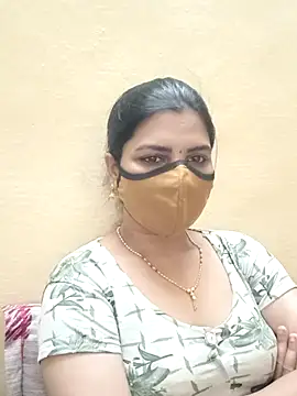 Snapshot of yourtamilcouple chatting on March 4, 2025, 6:39 pm yourtamilcouple online show from March 4, 2025, 6:39 pm