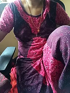 Snapshot of yourtamilcouple chatting on November 3, 2025, 3:12 am yourtamilcouple online show from November 3, 2025, 3:12 am