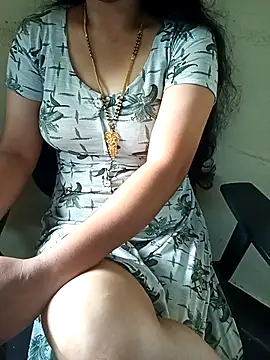 Snapshot of yourtamilcouple chatting on November 20, 2025, 2:45 am yourtamilcouple online show from November 20, 2025, 2:45 am