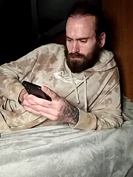 RobStrokes215 online show from October 26, 2025, 9:26 pm