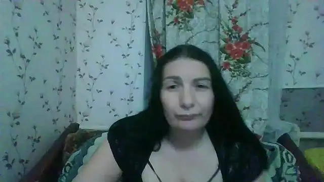 Snapshot of Zefirka_Axe chatting on May 15, 2026, 11:25 pm Zefirka Axe online show from May 15, 2026, 11:25 pm