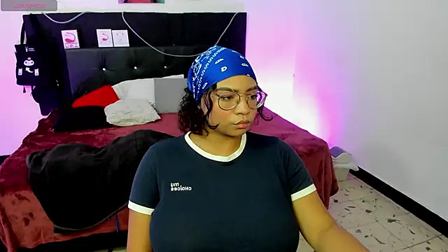 Snapshot of im_angels77 chatting on February 23, 2025, 5:45 am im angels77 online show from February 23, 2025, 5:45 am