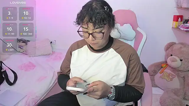 Snapshot of im_angels77 chatting on September 19, 2025, 4:16 am im angels77 online show from September 19, 2025, 4:16 am