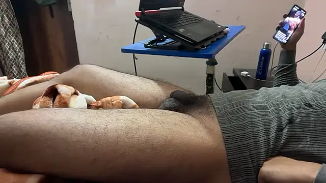 sexyboy09 online show from November 2, 2025, 9:03 am