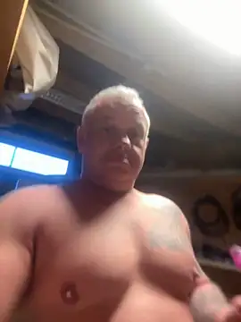 Snapshot of JakubW79 chatting on December 16, 2024, 8:31 am JakubW79 online show from December 16, 2024, 8:31 am