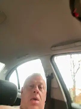 Snapshot of JakubW79 chatting on December 5, 2024, 11:55 am JakubW79 online show from December 5, 2024, 11:55 am