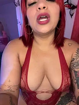 Snapshot of EmmaHot chatting on November 12, 2025, 11:47 am EmmaHot online show from November 12, 2025, 11:47 am