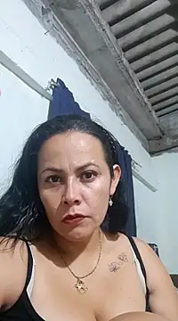 Snapshot of Roussexy_ chatting on December 3, 2024, 1:25 am Roussexy online show from December 3, 2024, 1:25 am