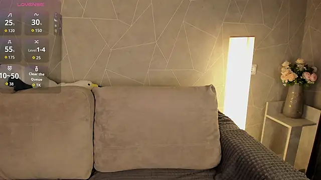 Blossom Sonya online show from October 12, 2025, 12:45 am