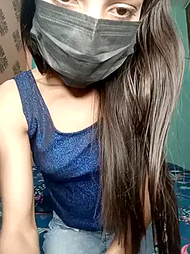 poojaji690 online show from February 7, 2025, 6:24 am