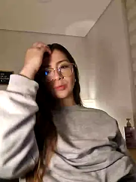 Rachel t  online show from November 19, 2025, 4:56 am