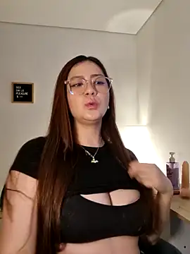 Rachel t  online show from November 24, 2025, 7:47 pm