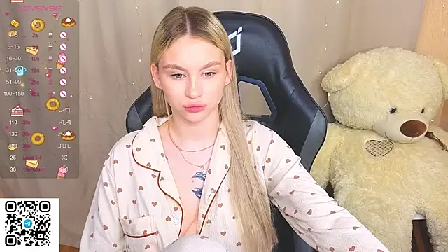 Snapshot of doll_barbieee chatting on October 7, 2025, 6:42 pm doll barbieee online show from October 7, 2025, 6:42 pm