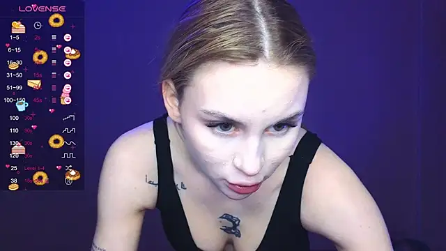 Snapshot of doll_barbieee chatting on March 18, 2025, 4:29 am doll barbieee online show from March 18, 2025, 4:29 am