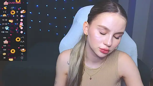 Snapshot of doll_barbieee chatting on February 7, 2026, 6:49 pm doll barbieee online show from February 7, 2026, 6:49 pm