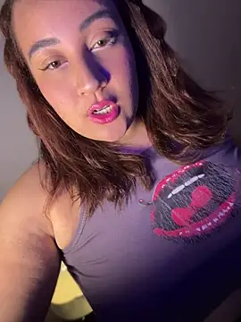 alexxaa96 online show from May 22, 2026, 3:15 am