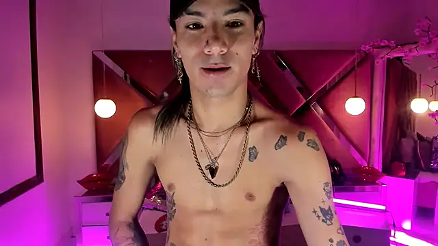 Snapshot of georgie_latin99 chatting on September 20, 2025, 11:59 am georgie latin99 online show from September 20, 2025, 11:59 am