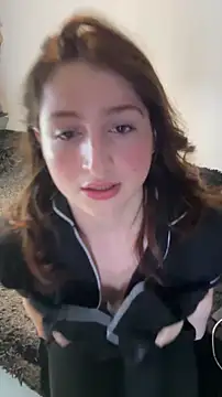 kamel-ayesha online show from December 14, 2025, 2:33 pm