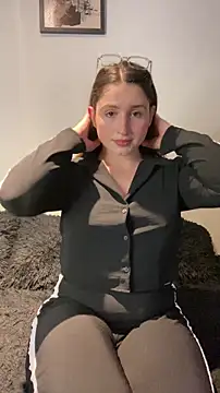 kamel-ayesha online show from November 5, 2025, 8:01 pm