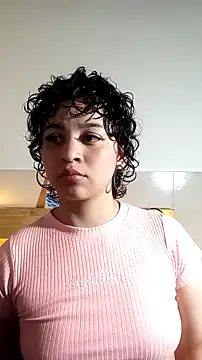 Snapshot of Bitsy_Messy chatting on December 14, 2025, 6:08 am Bitsy Messy online show from December 14, 2025, 6:08 am