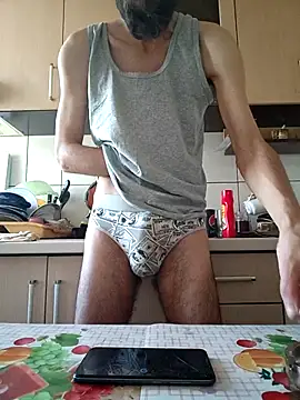 Snapshot of vulpe8400 chatting on February 26, 2025, 8:06 am vulpe8400 online show from February 26, 2025, 8:06 am