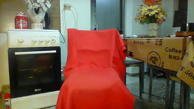 Snapshot of Ely_Elenita chatting on April 5, 2026, 9:21 pm Ely Elenita online show from April 5, 2026, 9:21 pm