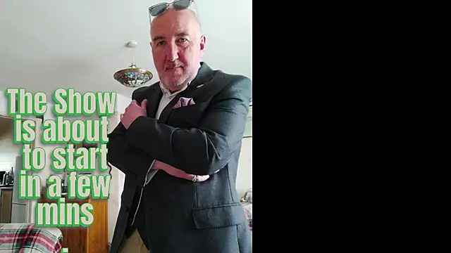 Adamdaddybear online show from September 28, 2025, 12:12 pm