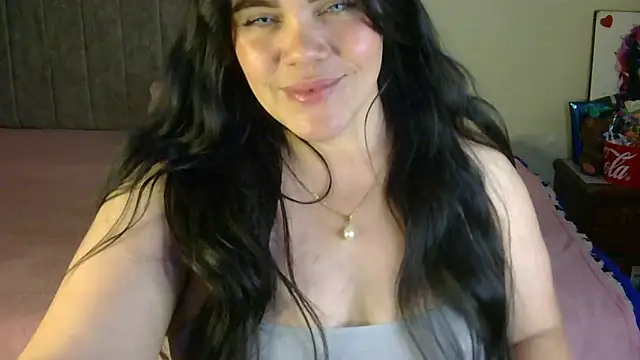 Snapshot of blue_angel33 chatting on November 7, 2025, 2:38 am blue angel33 online show from November 7, 2025, 2:38 am