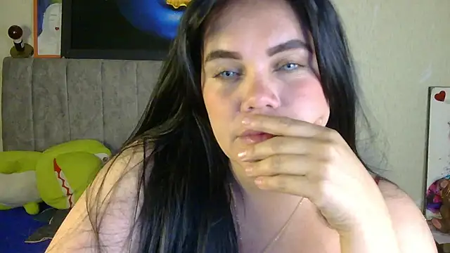 Snapshot of blue_angel33 chatting on December 14, 2025, 1:56 am blue angel33 online show from December 14, 2025, 1:56 am