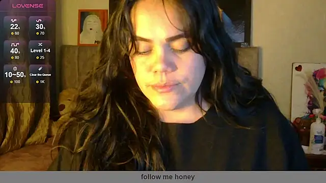 Snapshot of blue_angel33 chatting on November 26, 2025, 2:11 am blue angel33 online show from November 26, 2025, 2:11 am