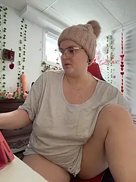 Snapshot of Sweetleeahxx chatting on March 15, 2026, 5:53 pm Sweetleeahxx online show from March 15, 2026, 5:53 pm