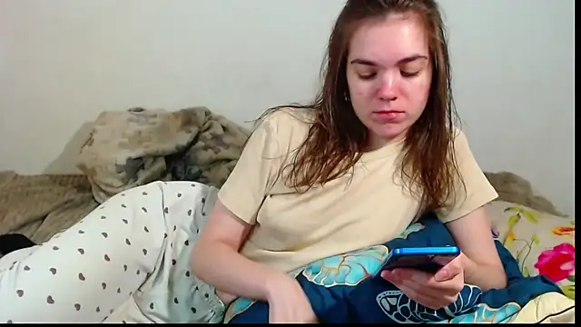 Snapshot of SallyMkn chatting on May 27, 2026, 12:01 pm SallyMkn online show from May 27, 2026, 12:01 pm