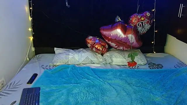 Miapeyton online show from February 18, 2025, 2:06 pm