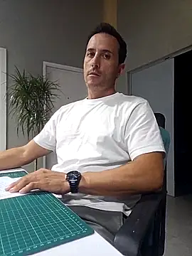 Lucas   81 online show from November 4, 2025, 7:17 pm