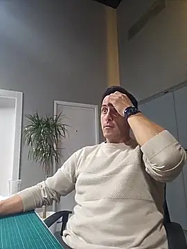 Lucas   81 online show from March 4, 2026, 7:21 pm