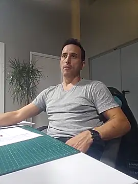 Lucas   81 online show from November 26, 2025, 7:14 pm