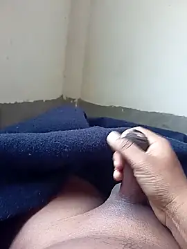 Snapshot of Tanker_95 chatting on January 7, 2026, 6:29 am Tanker 95 online show from January 7, 2026, 6:29 am