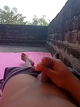 Snapshot of Tanker_95 chatting on December 27, 2024, 4:36 am Tanker 95 online show from December 27, 2024, 4:36 am