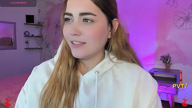 Snapshot of Lucia_star__ chatting on February 12, 2025, 6:08 am Lucia star   online show from February 12, 2025, 6:08 am