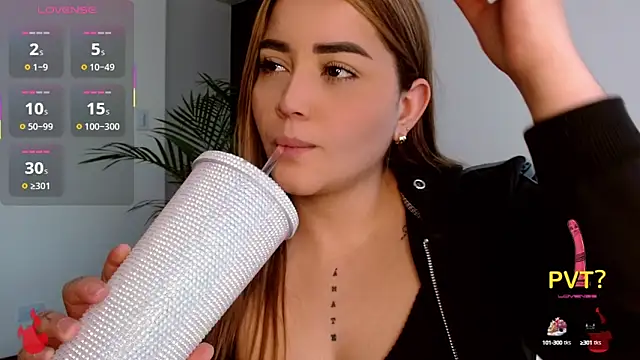 Snapshot of Lucia_star__ chatting on October 13, 2025, 4:41 pm Lucia star   online show from October 13, 2025, 4:41 pm