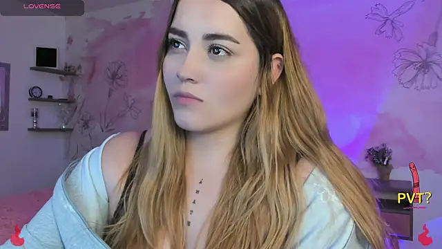 Snapshot of Lucia_star__ chatting on February 11, 2025, 7:33 am Lucia star   online show from February 11, 2025, 7:33 am