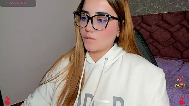 Snapshot of Lucia_star__ chatting on January 21, 2025, 6:23 pm Lucia star   online show from January 21, 2025, 6:23 pm