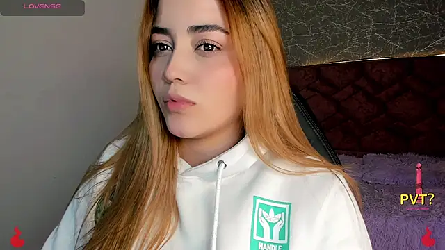 Snapshot of Lucia_star__ chatting on February 3, 2025, 7:21 pm Lucia star   online show from February 3, 2025, 7:21 pm