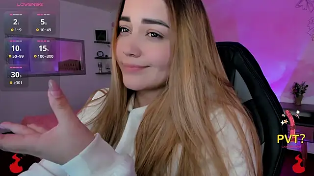 Snapshot of Lucia_star__ chatting on March 18, 2025, 6:06 am Lucia star   online show from March 18, 2025, 6:06 am