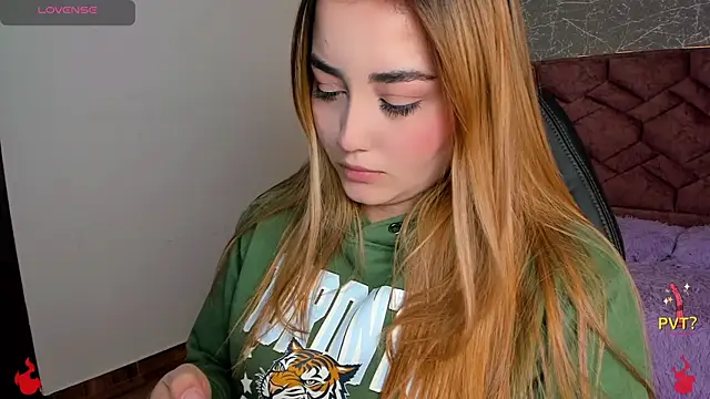 Snapshot of Lucia_star__ chatting on January 23, 2025, 7:51 pm Lucia star   online show from January 23, 2025, 7:51 pm