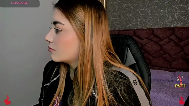 Snapshot of Lucia_star__ chatting on January 13, 2025, 6:05 pm Lucia star   online show from January 13, 2025, 6:05 pm